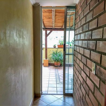 Bueno, Bonito, Barato Y Cerca A El Poblado Apartment เมเดยิน ภายนอก รูปภาพ