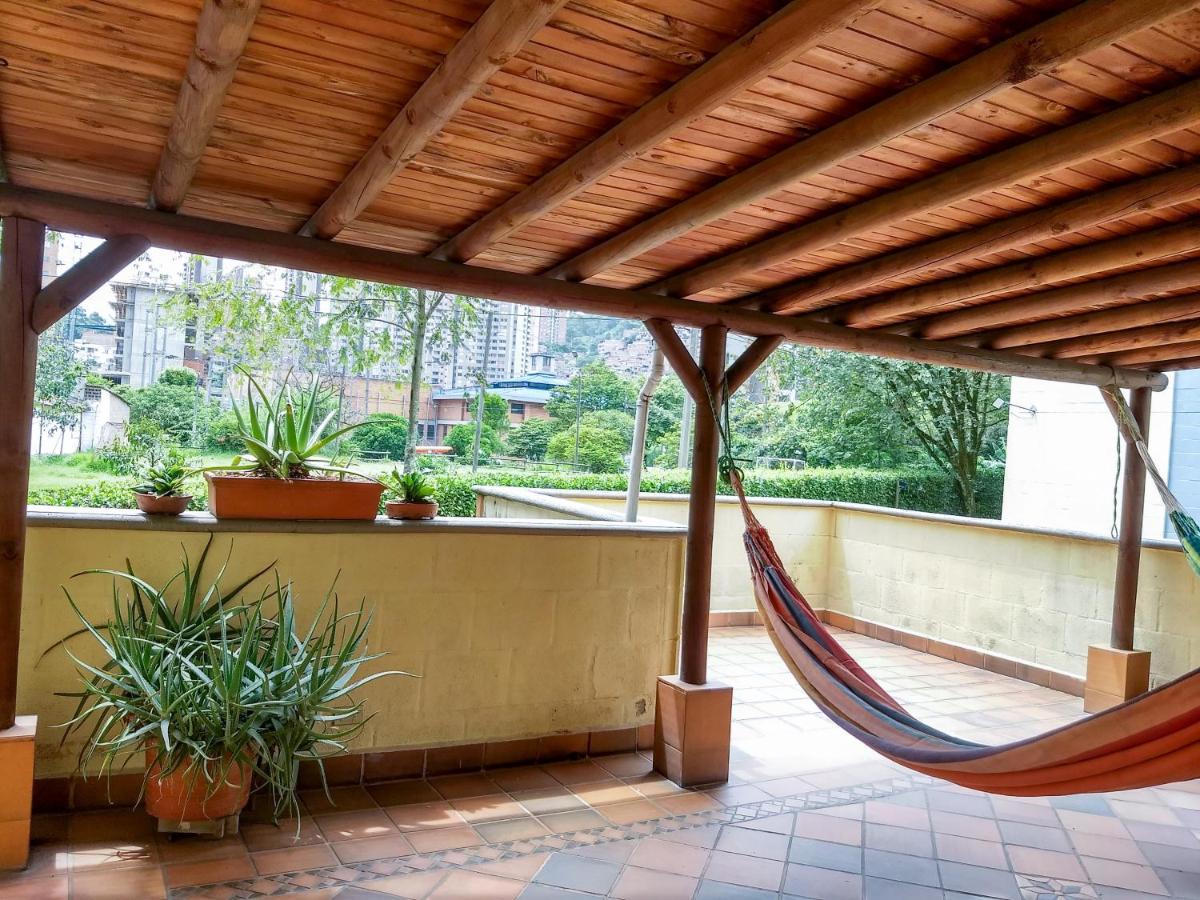 Bueno, Bonito, Barato Y Cerca A El Poblado Apartment เมเดยิน ภายนอก รูปภาพ