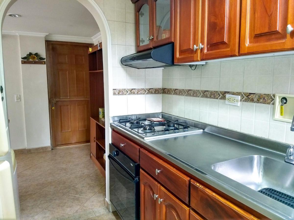 Bueno, Bonito, Barato Y Cerca A El Poblado Apartment เมเดยิน ภายนอก รูปภาพ